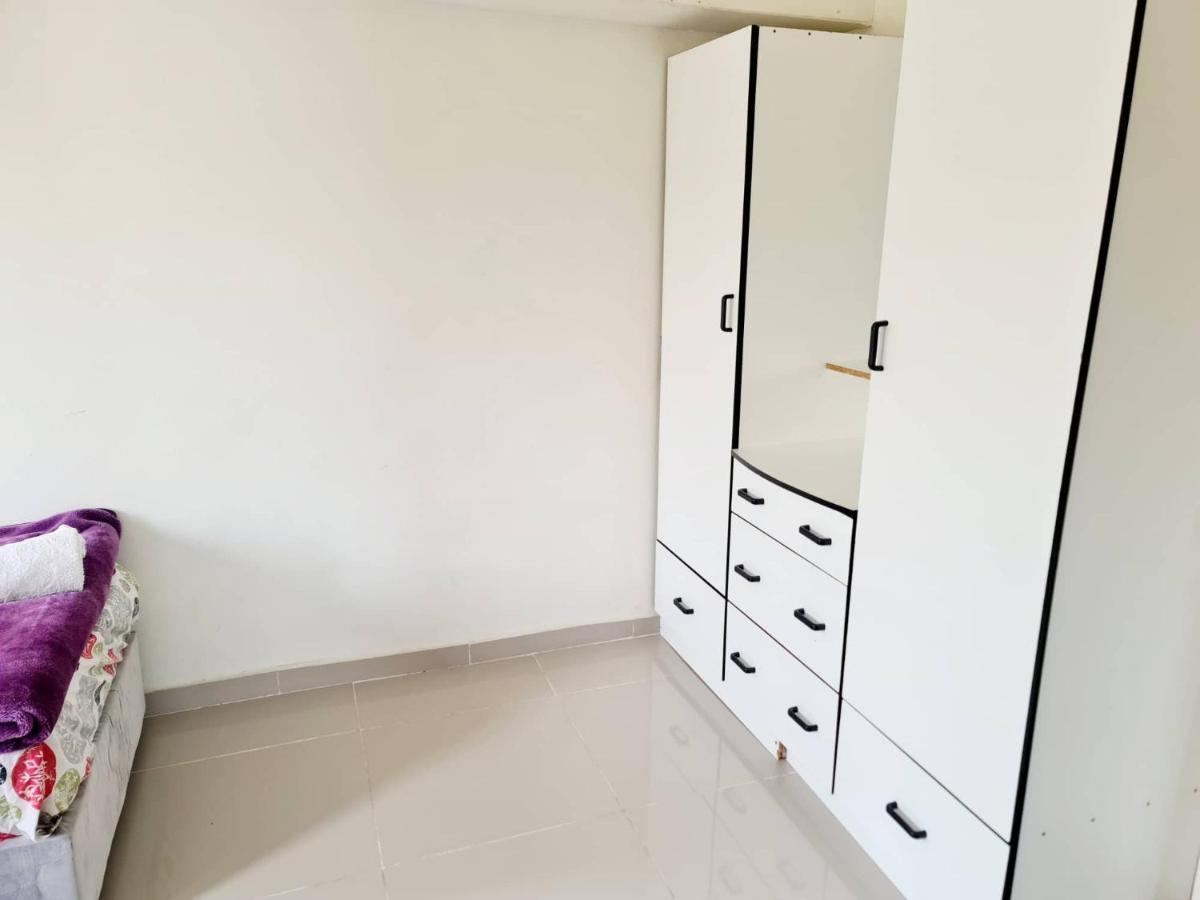 Masters 2 Bedroom Apartment Westfield نادي المظهر الخارجي الصورة